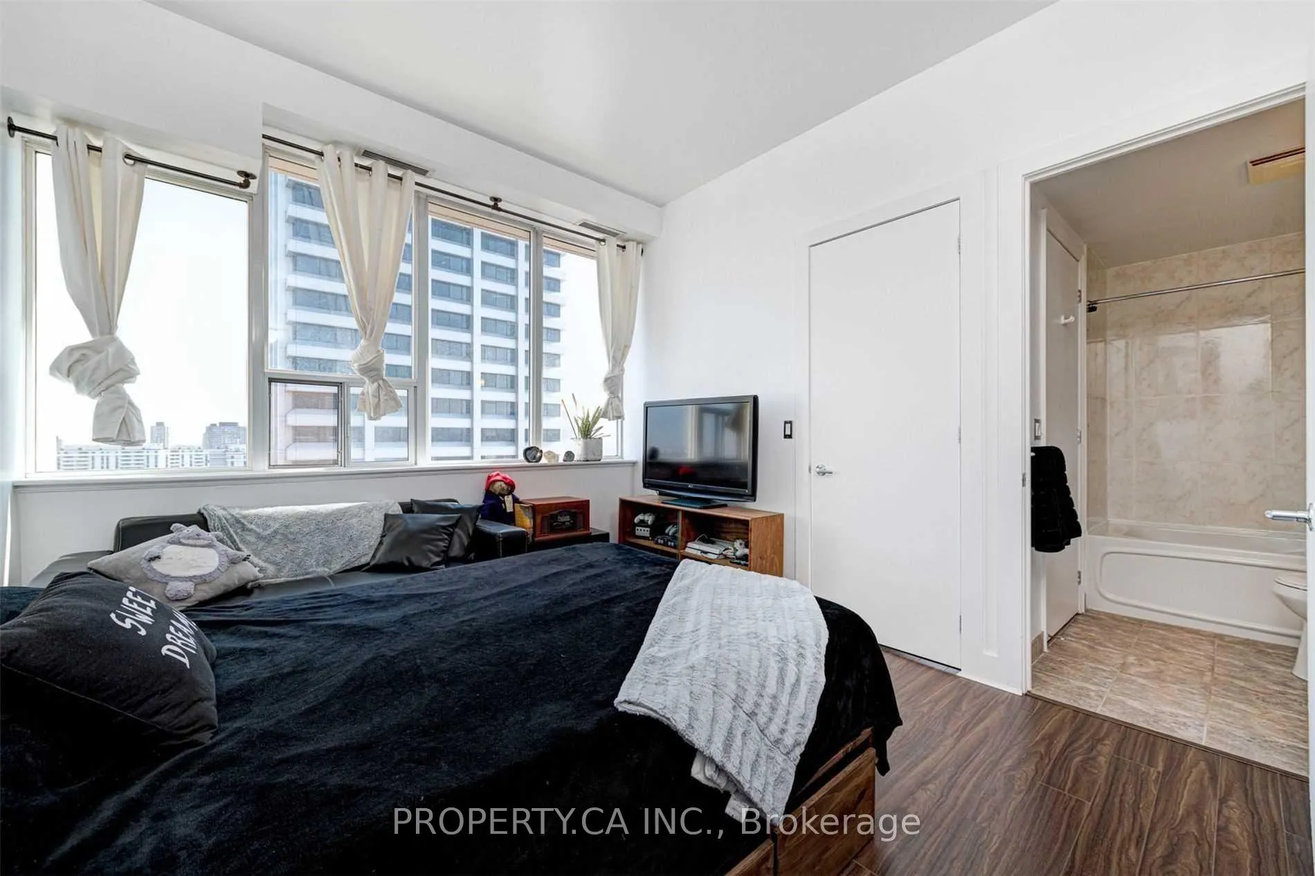 Photo 13 of Unit LPH01, 797 Don Mills Road, Toronto, Flemingdon Park — HOMEH