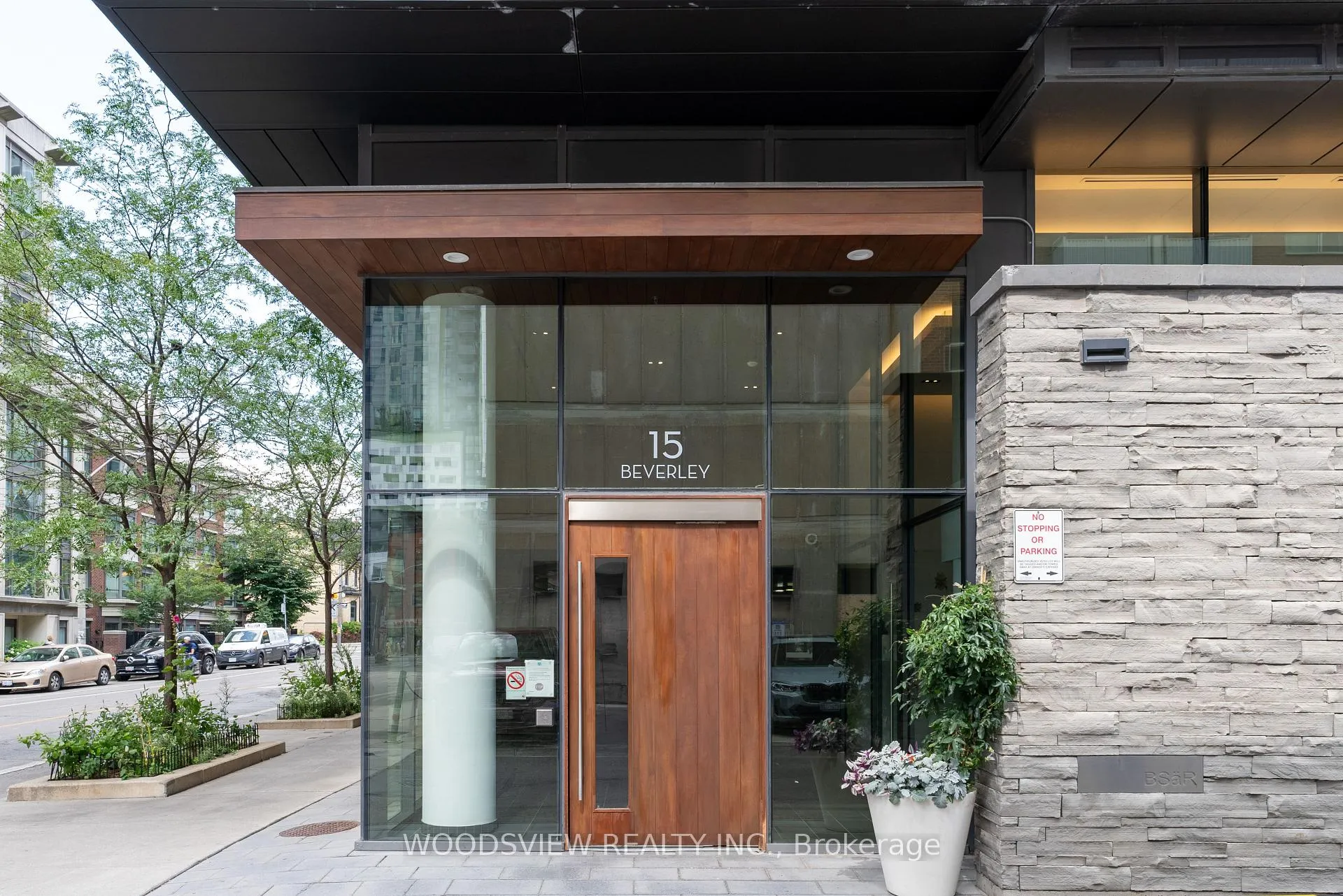 Photo 4 of Unit 705, 15 Beverley Street, Toronto, Kensington-Chinatown — HOMEH