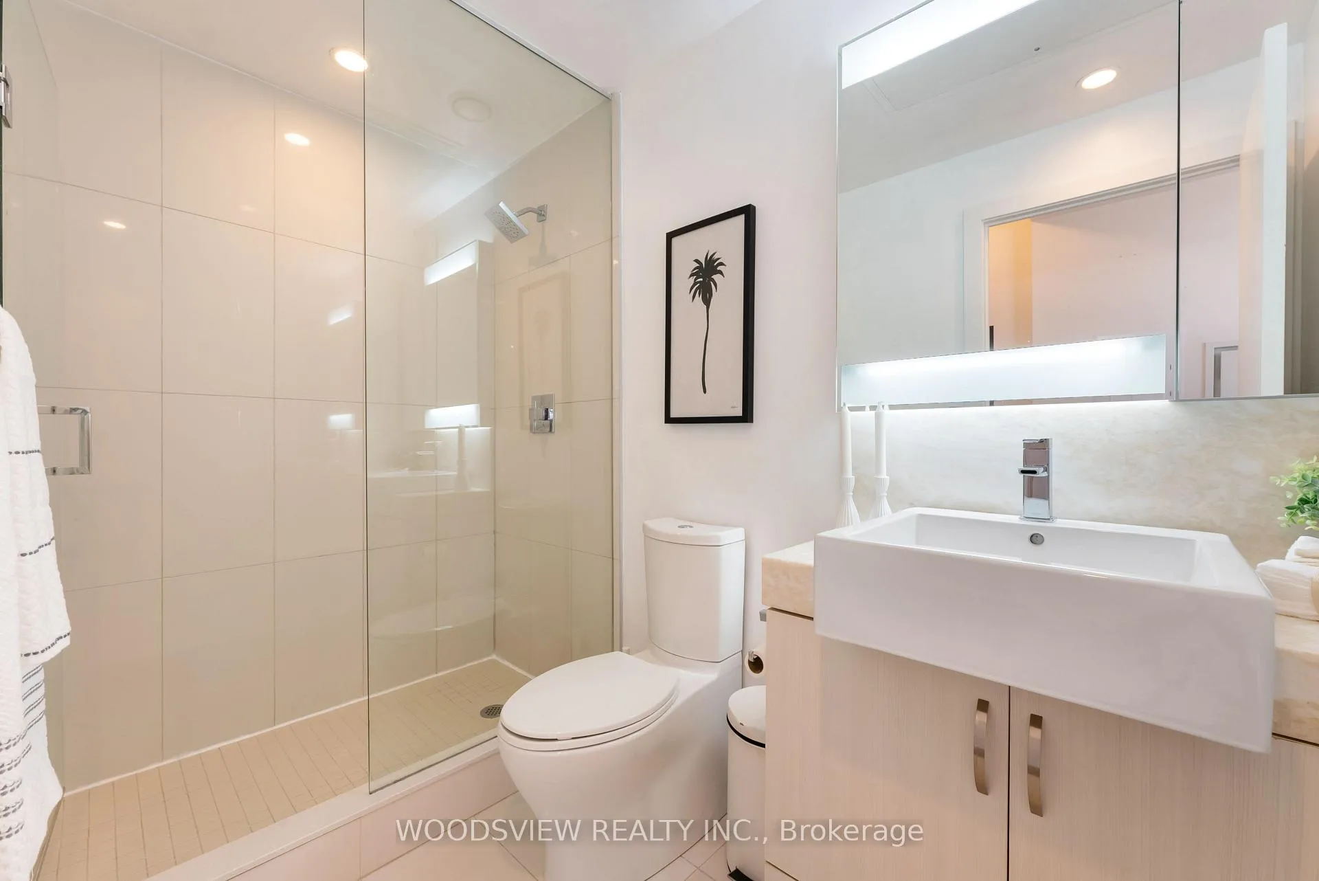 Photo 10 of Unit 705, 15 Beverley Street, Toronto, Kensington-Chinatown — HOMEH