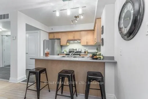 Photo 15 of Unit 302, 3 Shank Street, Toronto, Niagara — HOMEH