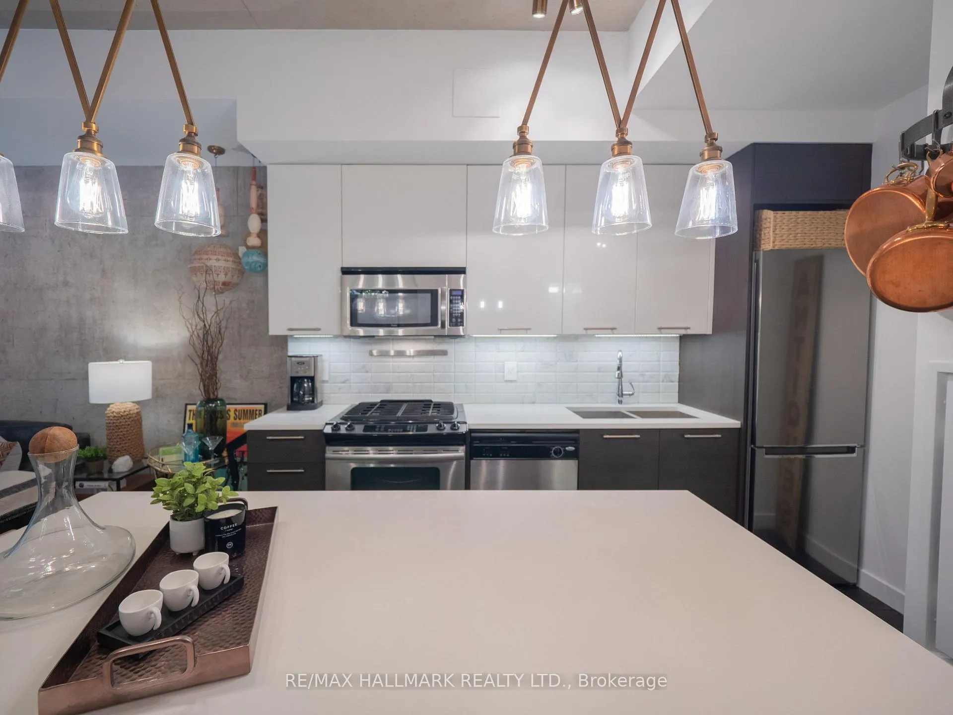 Photo 4 of Unit 526, 90 Broadview Avenue, Toronto, South Riverdale — HOMEH