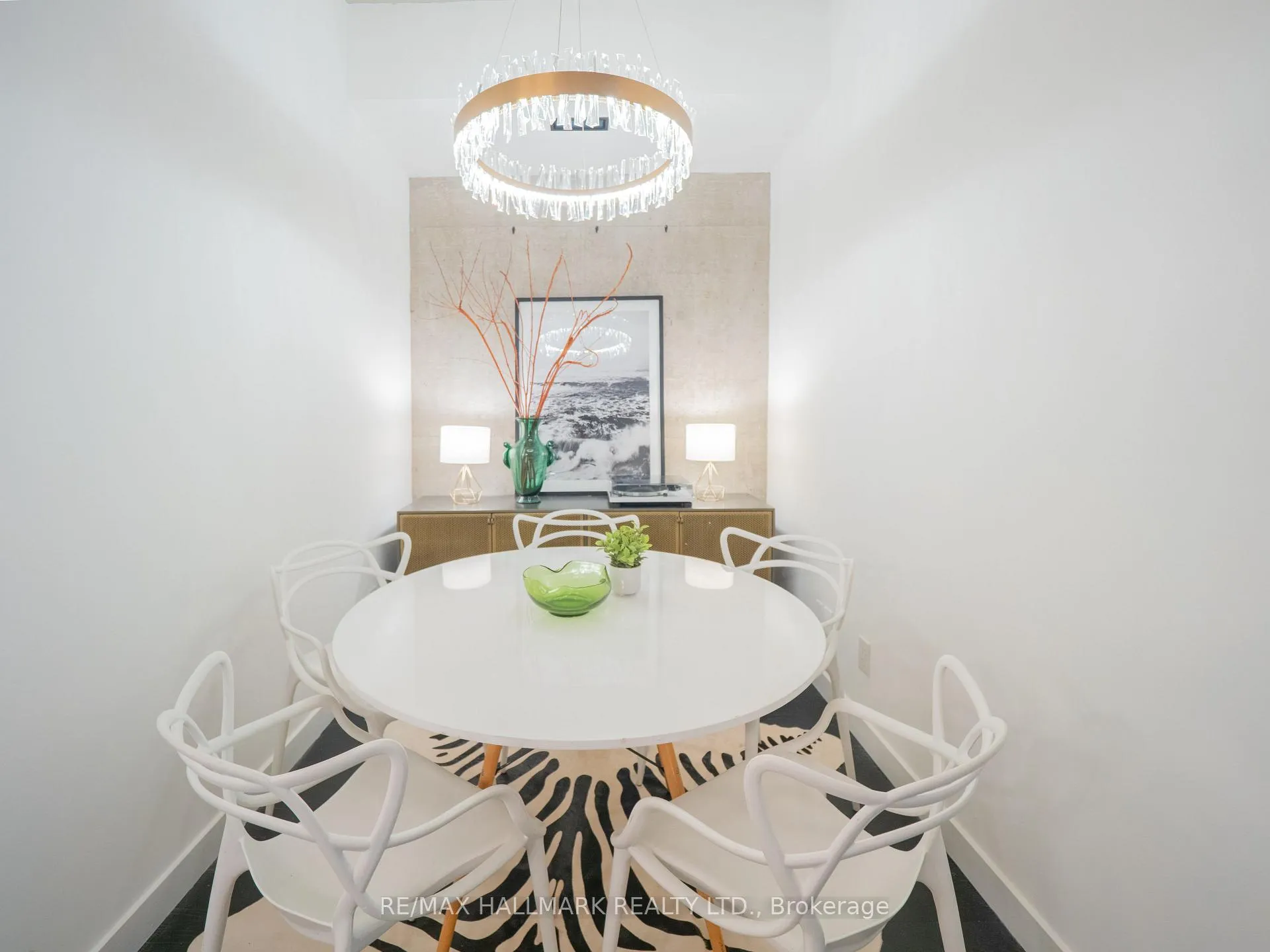 Photo 11 of Unit 526, 90 Broadview Avenue, Toronto, South Riverdale — HOMEH