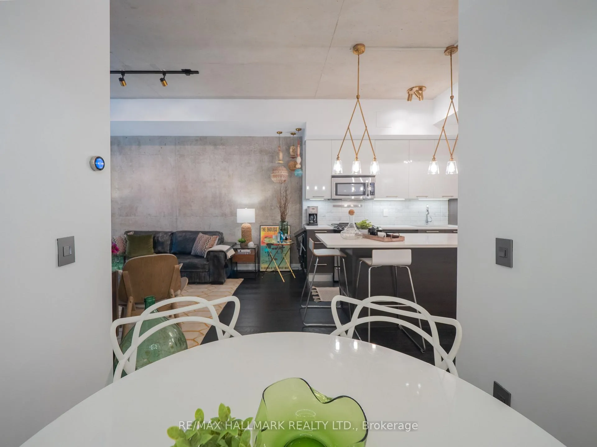 Photo 13 of Unit 526, 90 Broadview Avenue, Toronto, South Riverdale — HOMEH