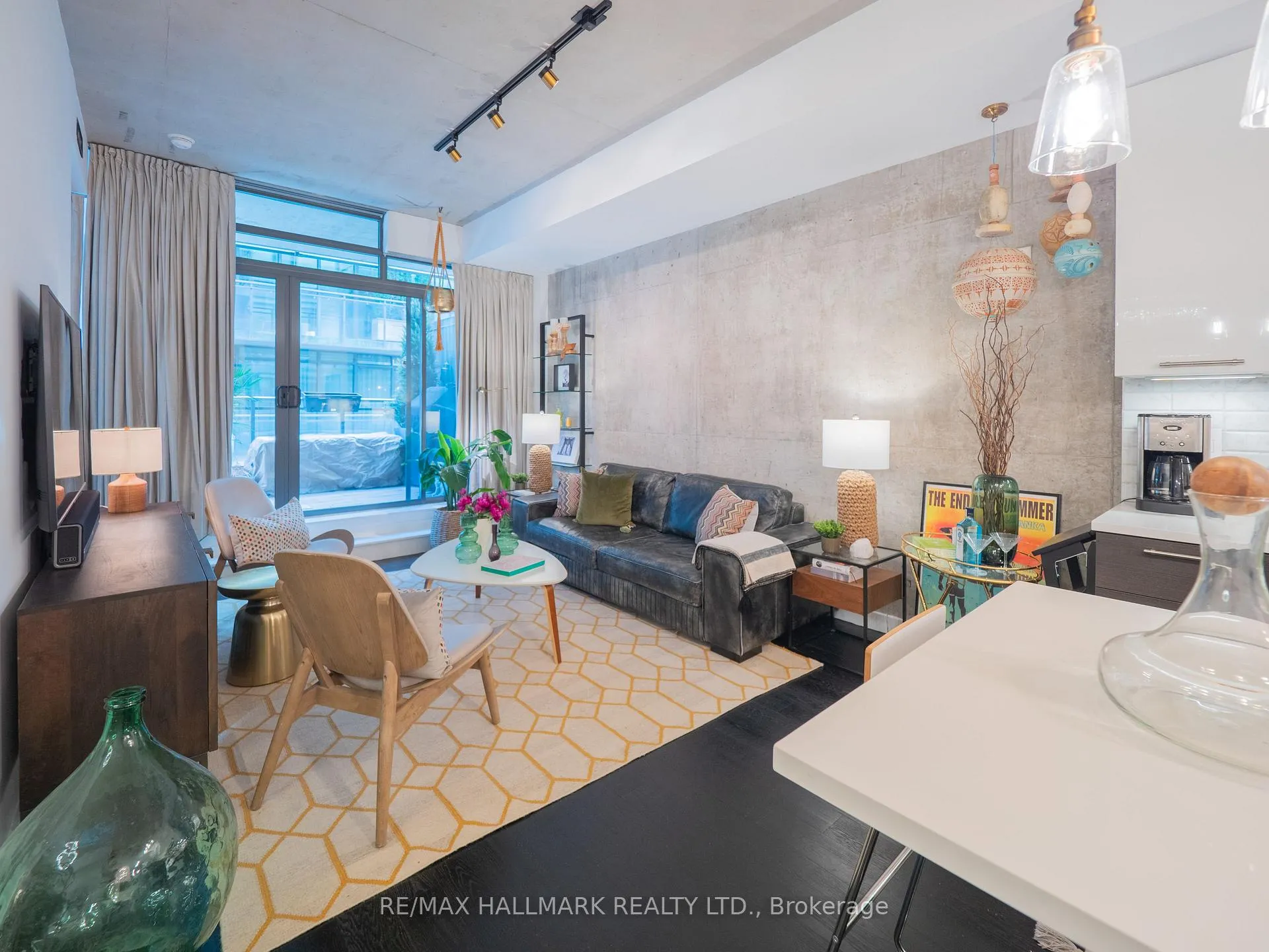 Photo 14 of Unit 526, 90 Broadview Avenue, Toronto, South Riverdale — HOMEH