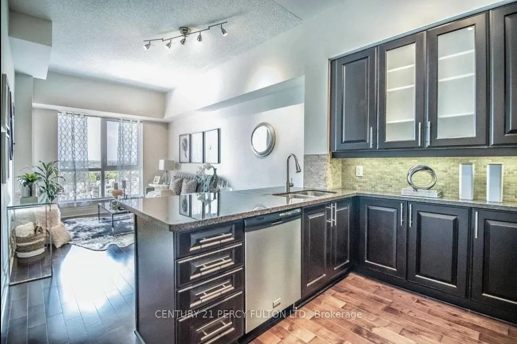 Photo 2 of Unit 908, 1 Upper Duke Crescent, Markham, Unionville — HOMEH