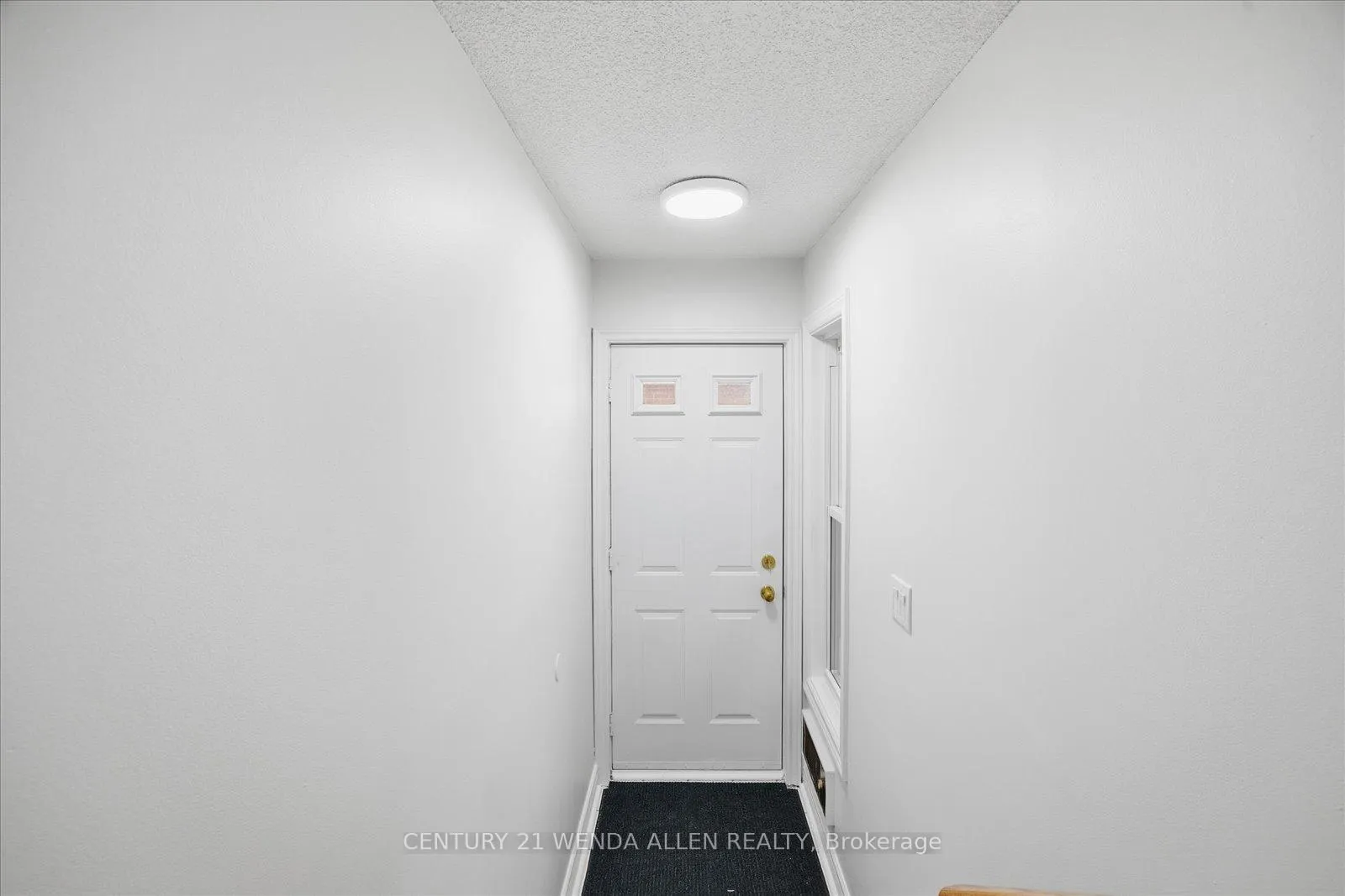 Photo 3 of Unit D16, 1663 Nash Road, Clarington, Courtice — HOMEH