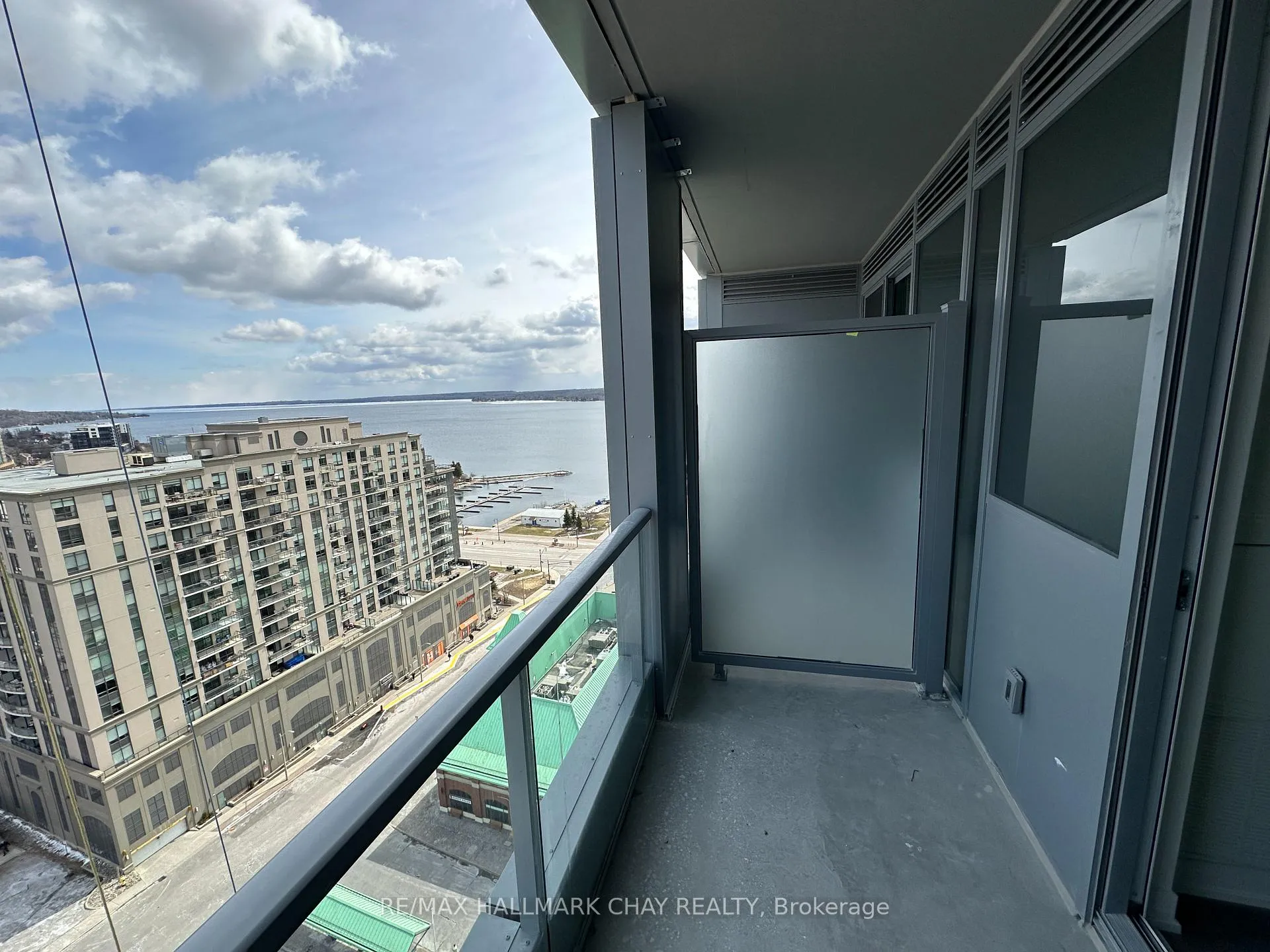 Photo 16 of Unit 1506, 39 Mary Street, Barrie, City Centre — HOMEH