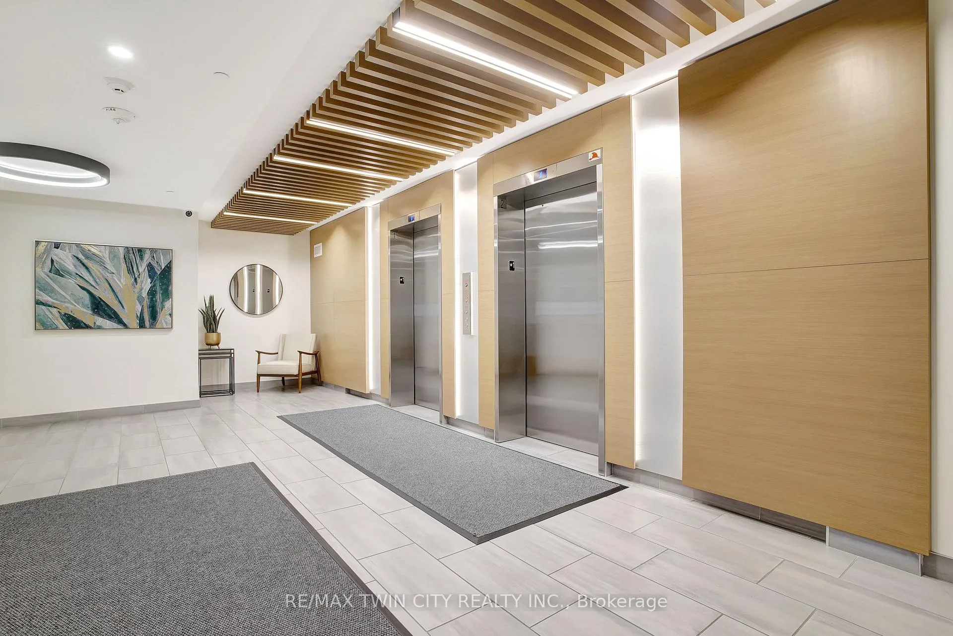 Photo 6 of Unit 1009, 104 Garment Street, Kitchener, City Commercial Core — HOMEH