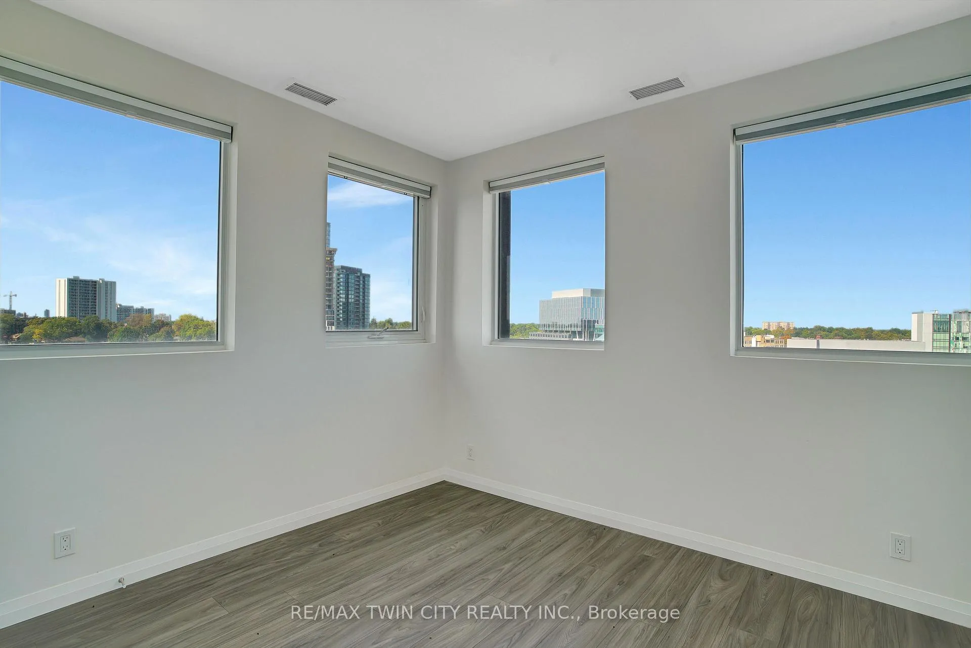 Photo 18 of Unit 1009, 104 Garment Street, Kitchener, City Commercial Core — HOMEH