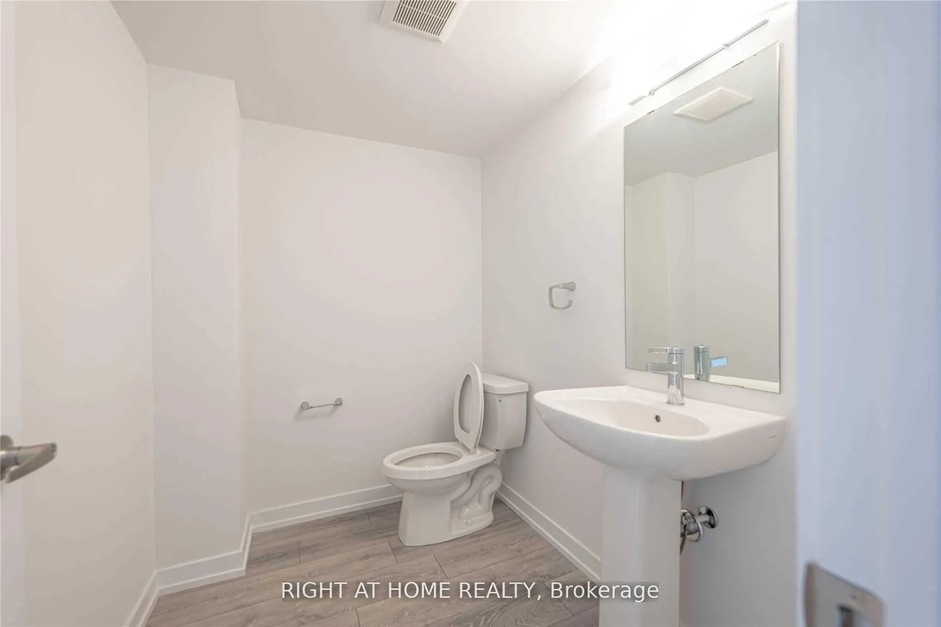 Photo 5 of Unit 197, 205 West Oak Terrace N, Kitchener, Rosenburg — HOMEH