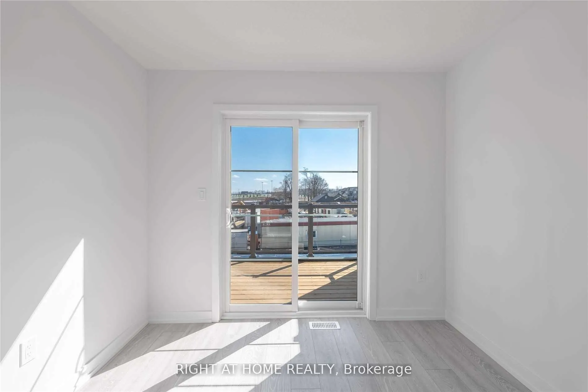 Photo 8 of Unit 197, 205 West Oak Terrace N, Kitchener, Rosenburg — HOMEH