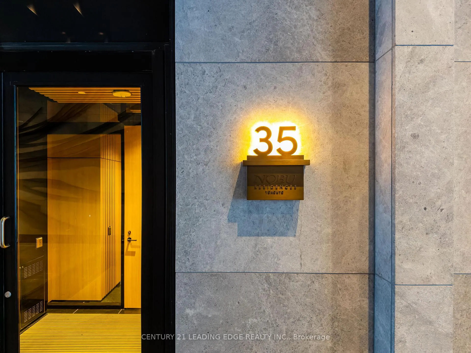 Photo 2 of Unit 1615, 35 Mercer Street, Toronto, Waterfront Communities — HOMEH