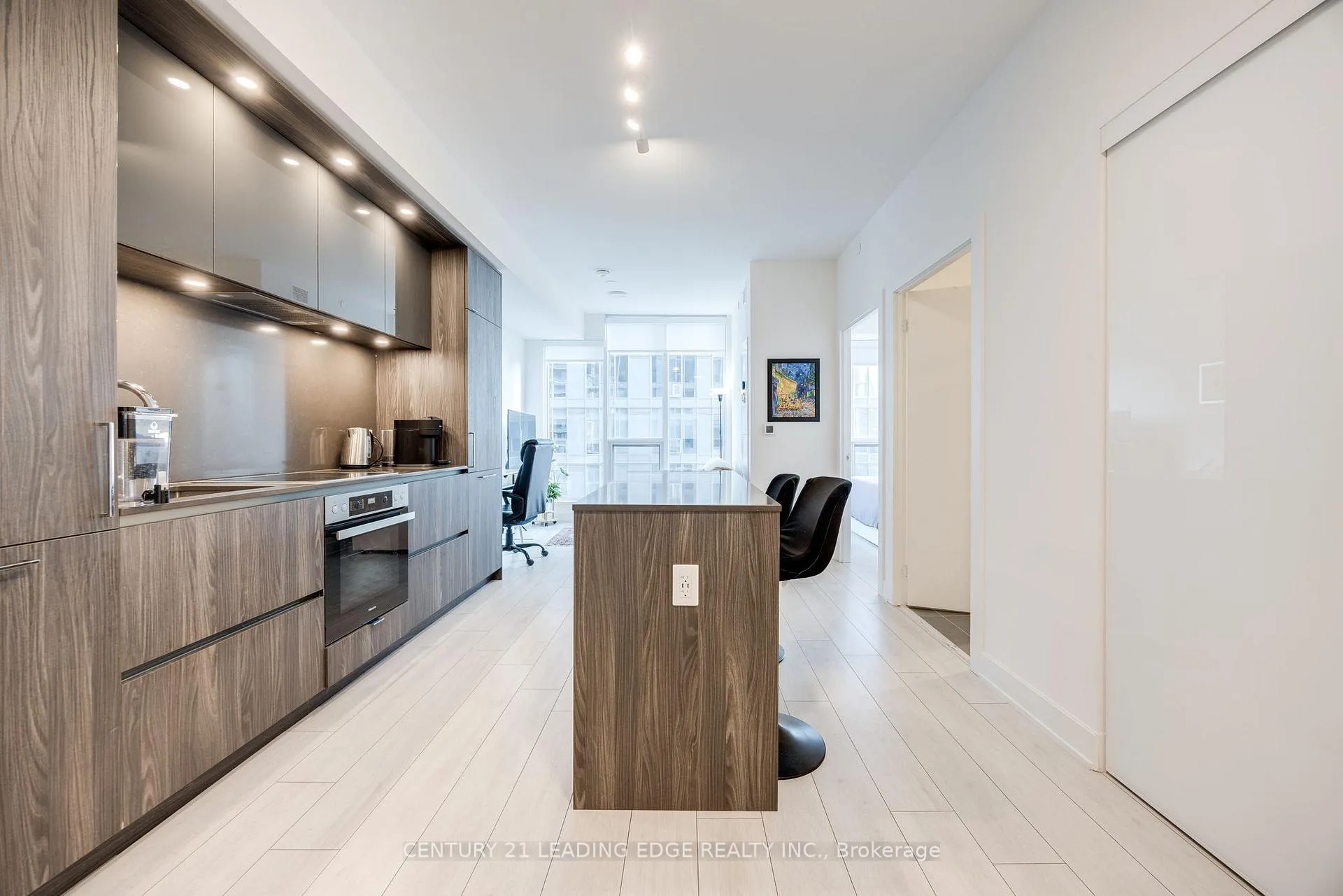 Photo 3 of Unit 1615, 35 Mercer Street, Toronto, Waterfront Communities — HOMEH