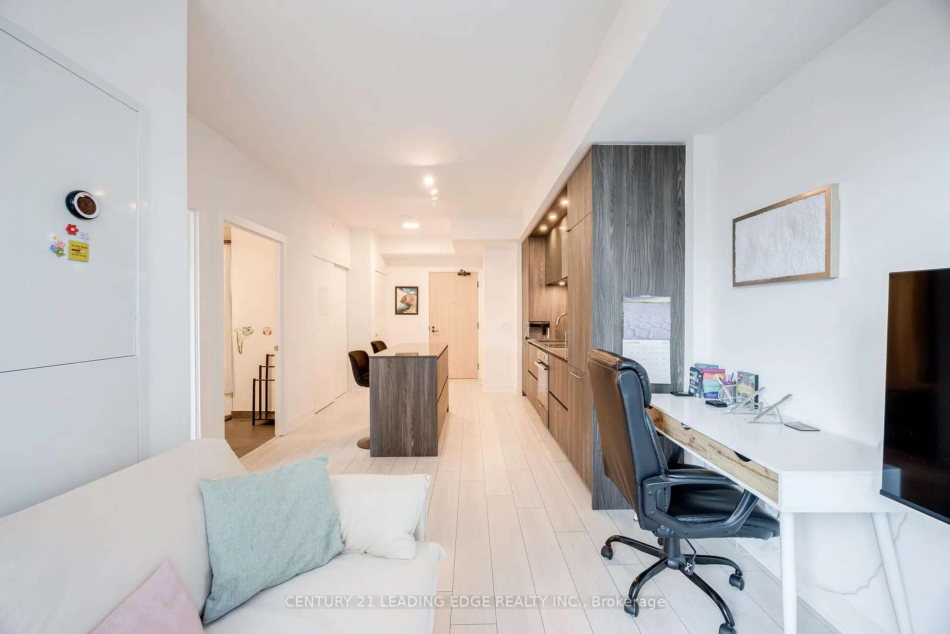 Photo 9 of Unit 1615, 35 Mercer Street, Toronto, Waterfront Communities — HOMEH