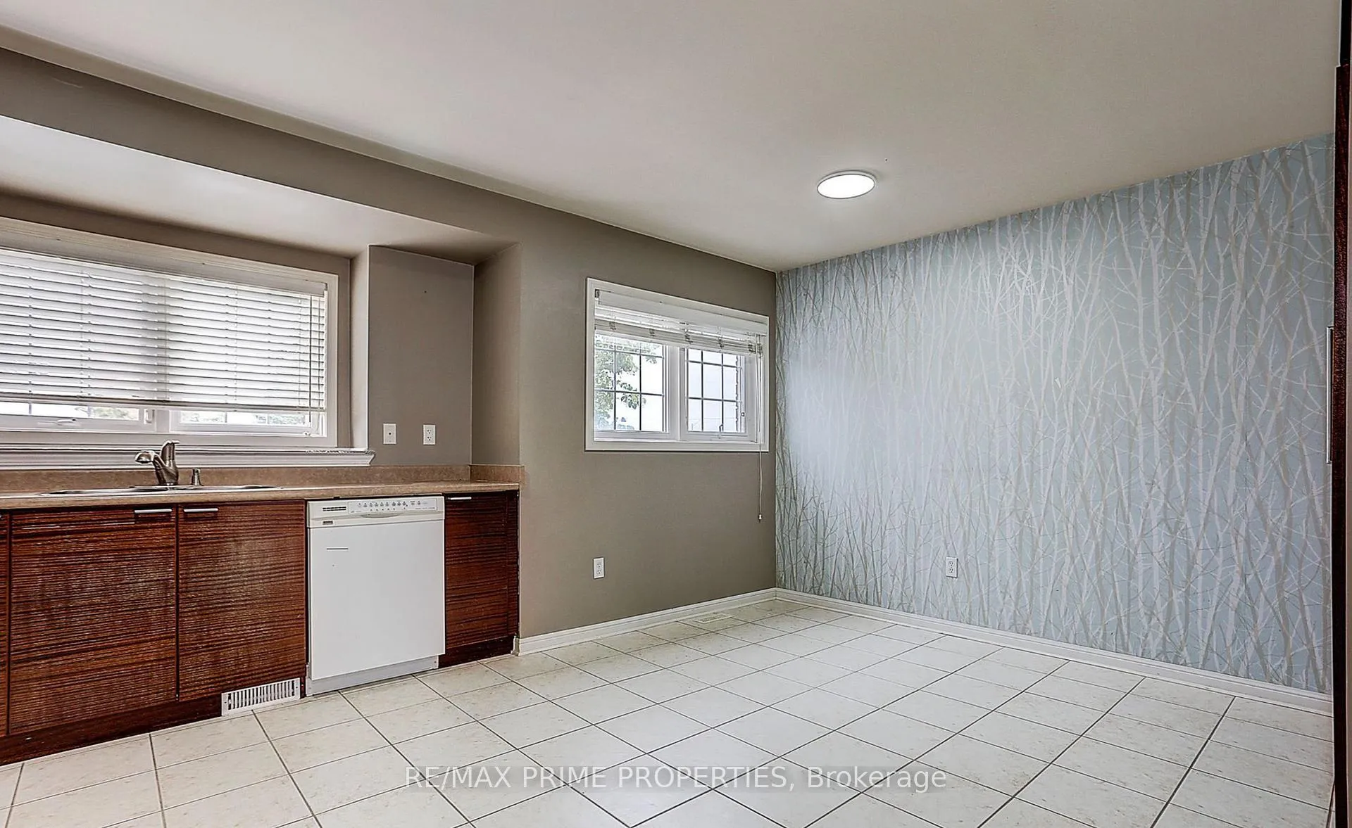 Photo 6 of 5 Woltner Way N, Markham, Village Green-South Unionville — HOMEH