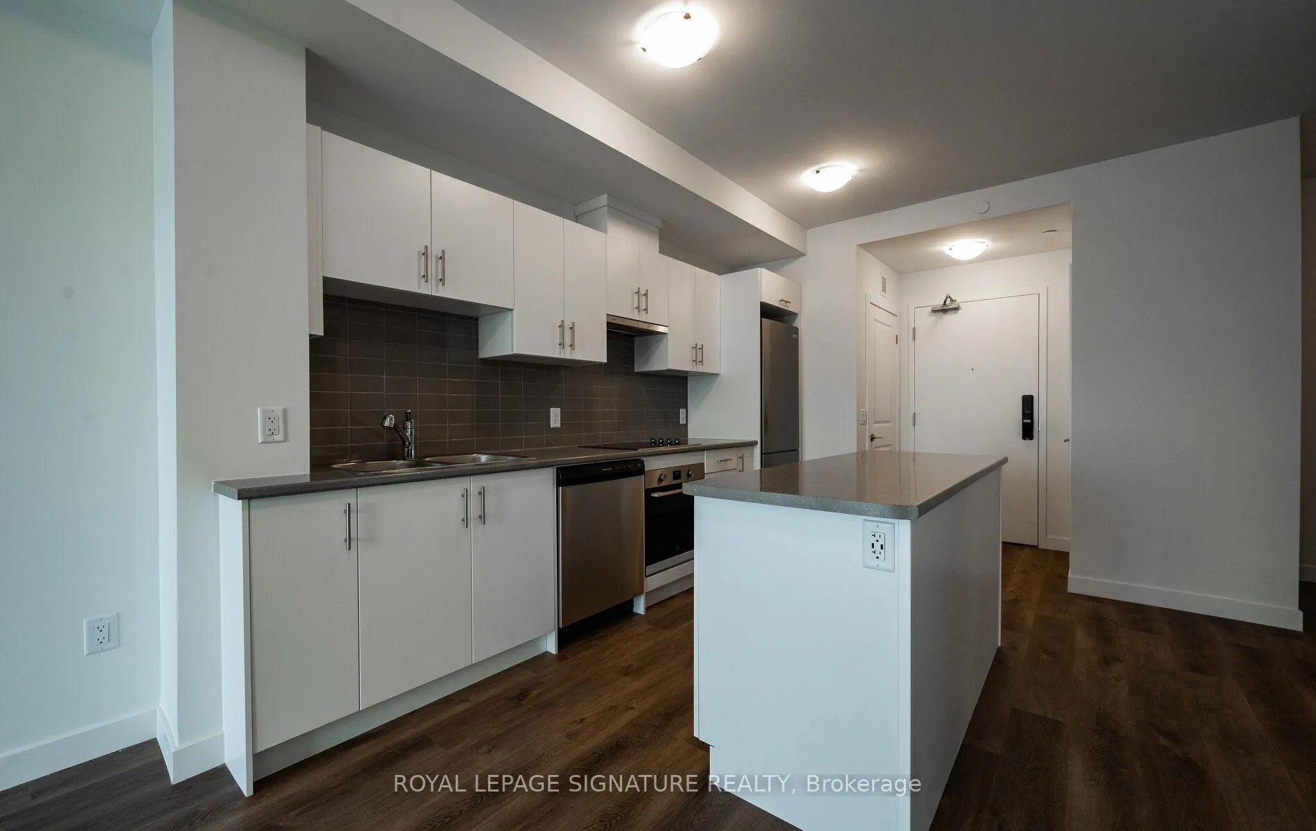 Photo 14 of Unit 303, 461 Green Road, Hamilton, Stoney Creek — HOMEH