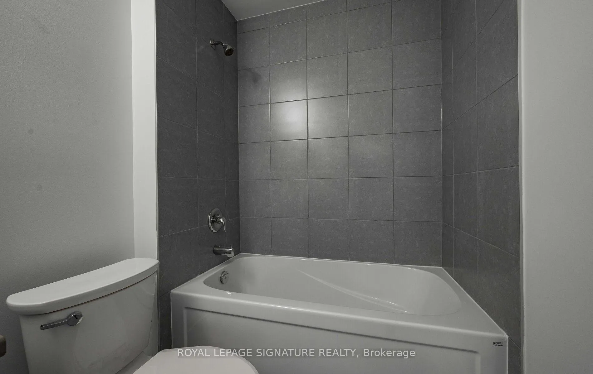 Photo 32 of Unit 303, 461 Green Road, Hamilton, Stoney Creek — HOMEH