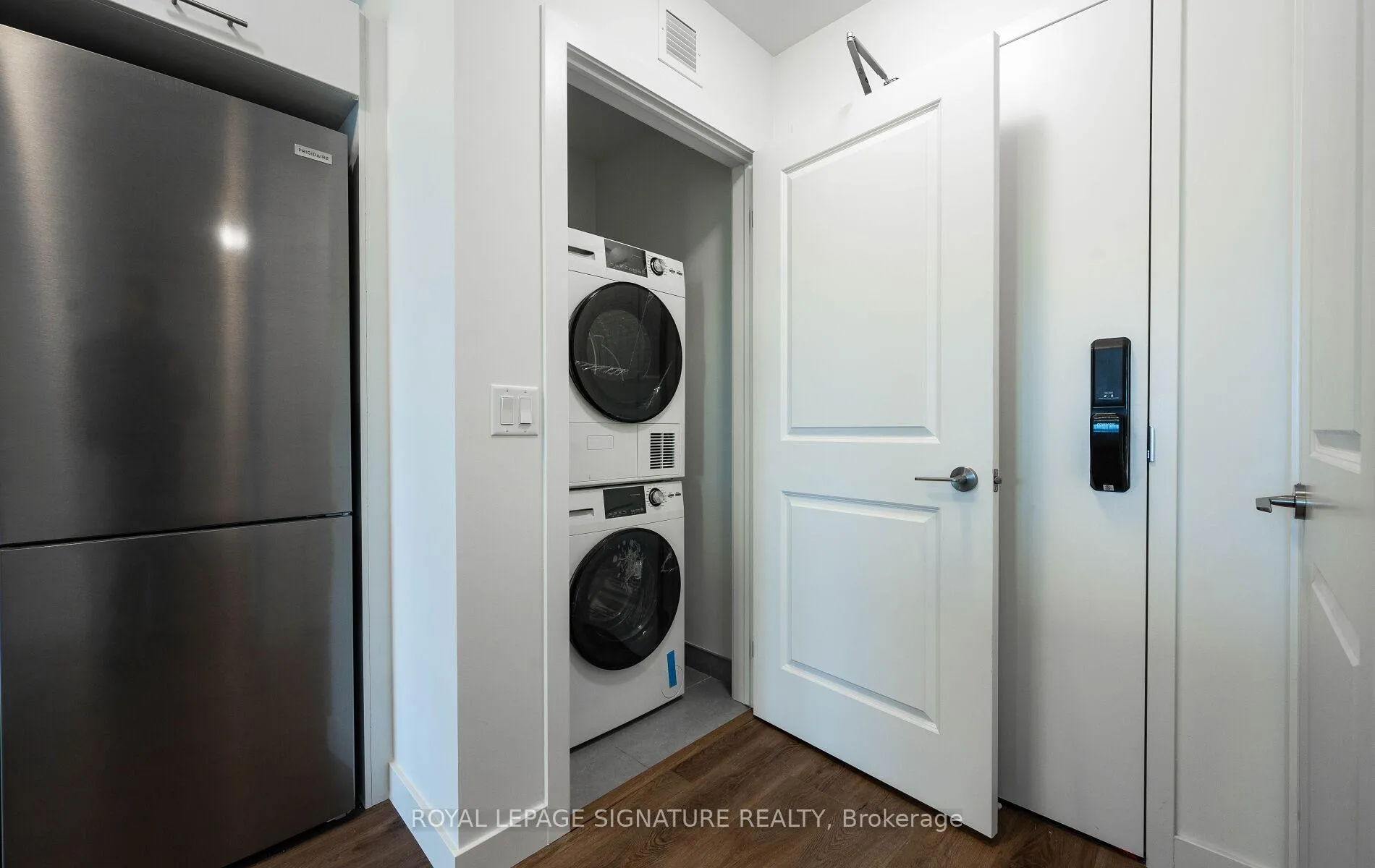 Photo 34 of Unit 303, 461 Green Road, Hamilton, Stoney Creek — HOMEH