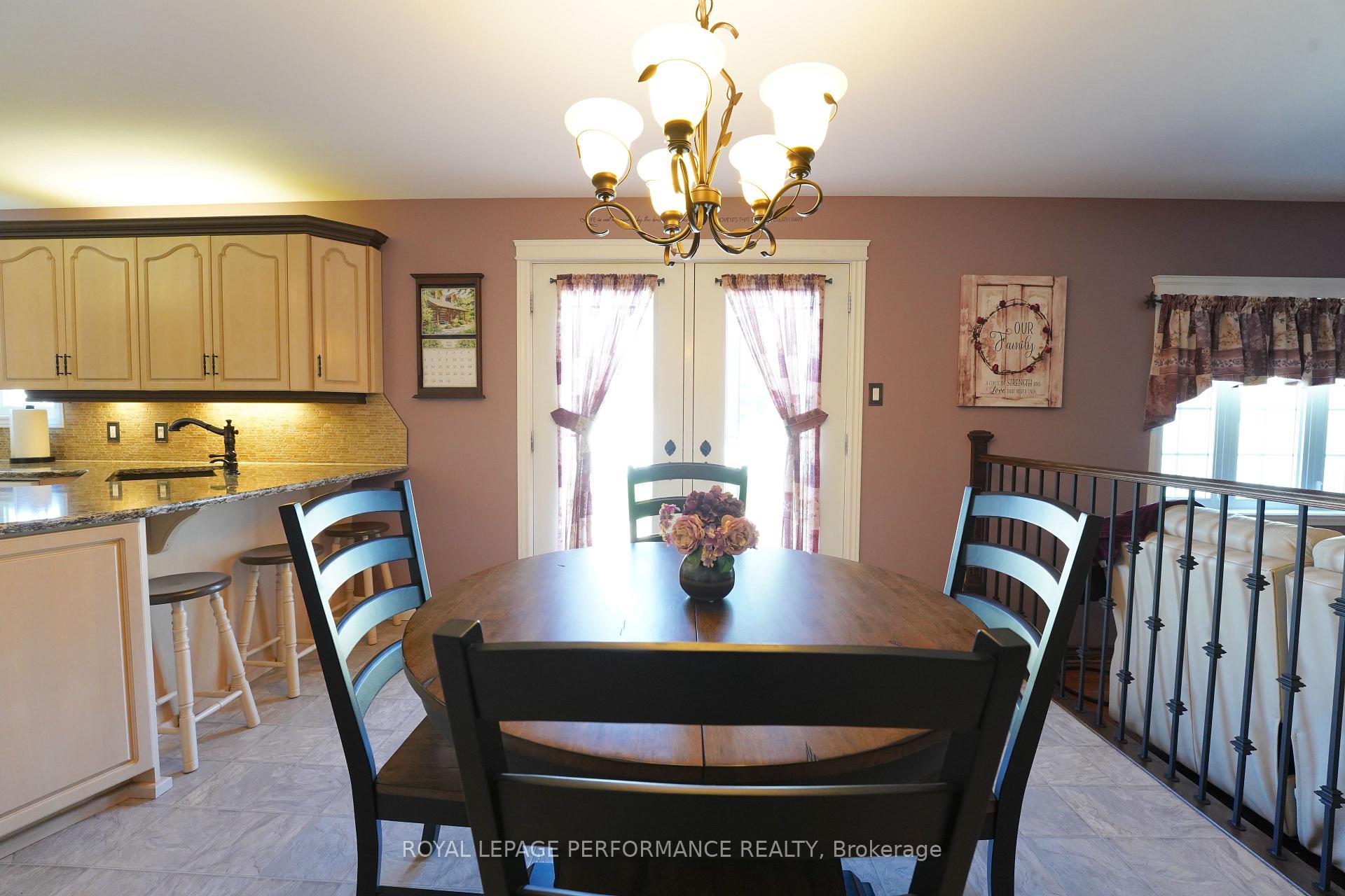 Photo 24 of 1729 MacIntyre Avenue, Cornwall — HOMEH