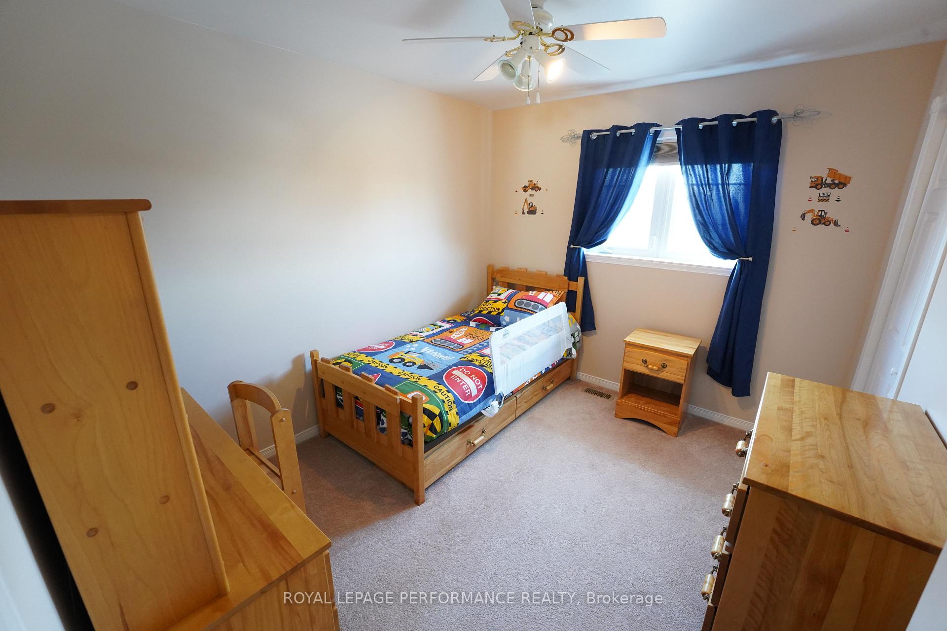 Photo 33 of 1729 MacIntyre Avenue, Cornwall — HOMEH