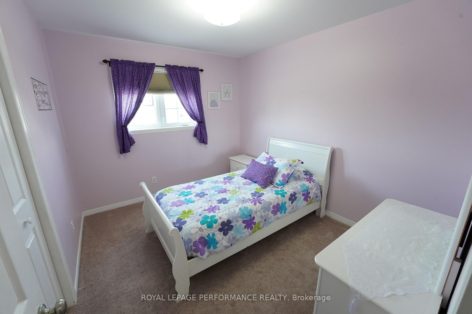 Photo 35 of 1729 MacIntyre Avenue, Cornwall — HOMEH