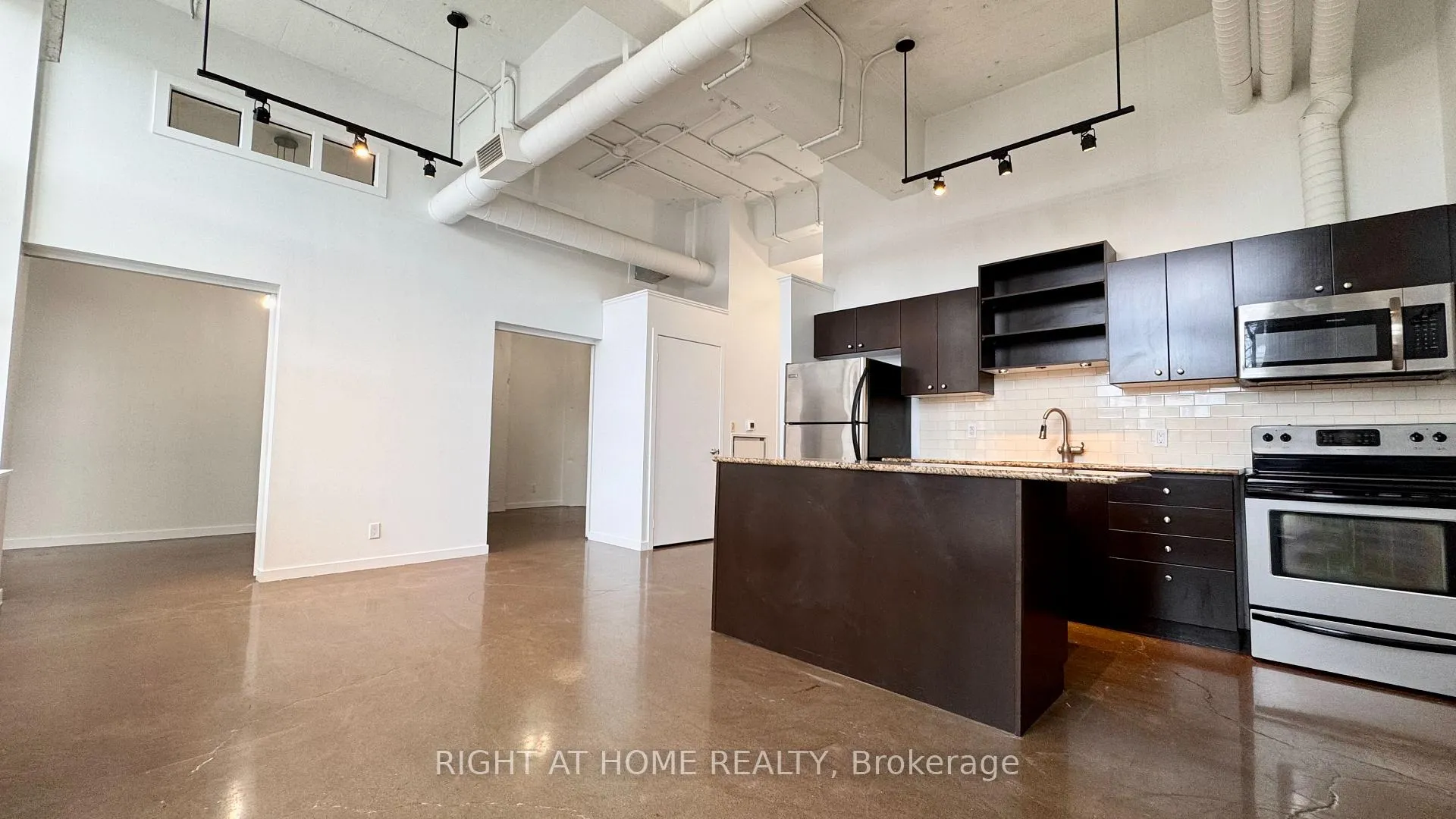Photo 3 of Unit 101, 410 King Street W, Kitchener, City Commercial Core — HOMEH