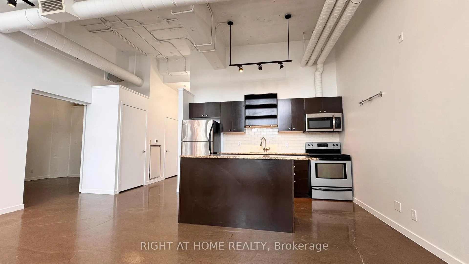 Photo 4 of Unit 101, 410 King Street W, Kitchener, City Commercial Core — HOMEH