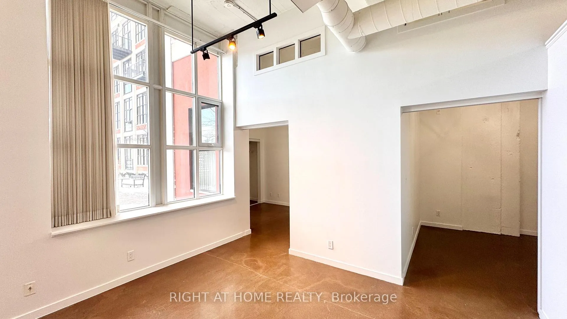 Photo 6 of Unit 101, 410 King Street W, Kitchener, City Commercial Core — HOMEH