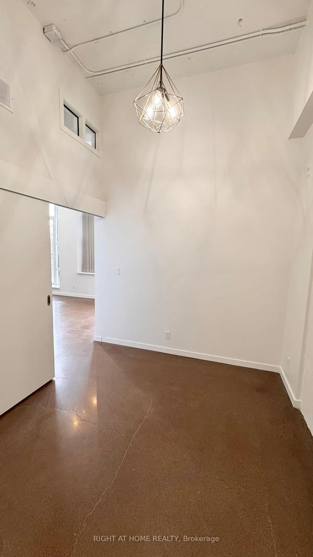 Photo 10 of Unit 101, 410 King Street W, Kitchener, City Commercial Core — HOMEH