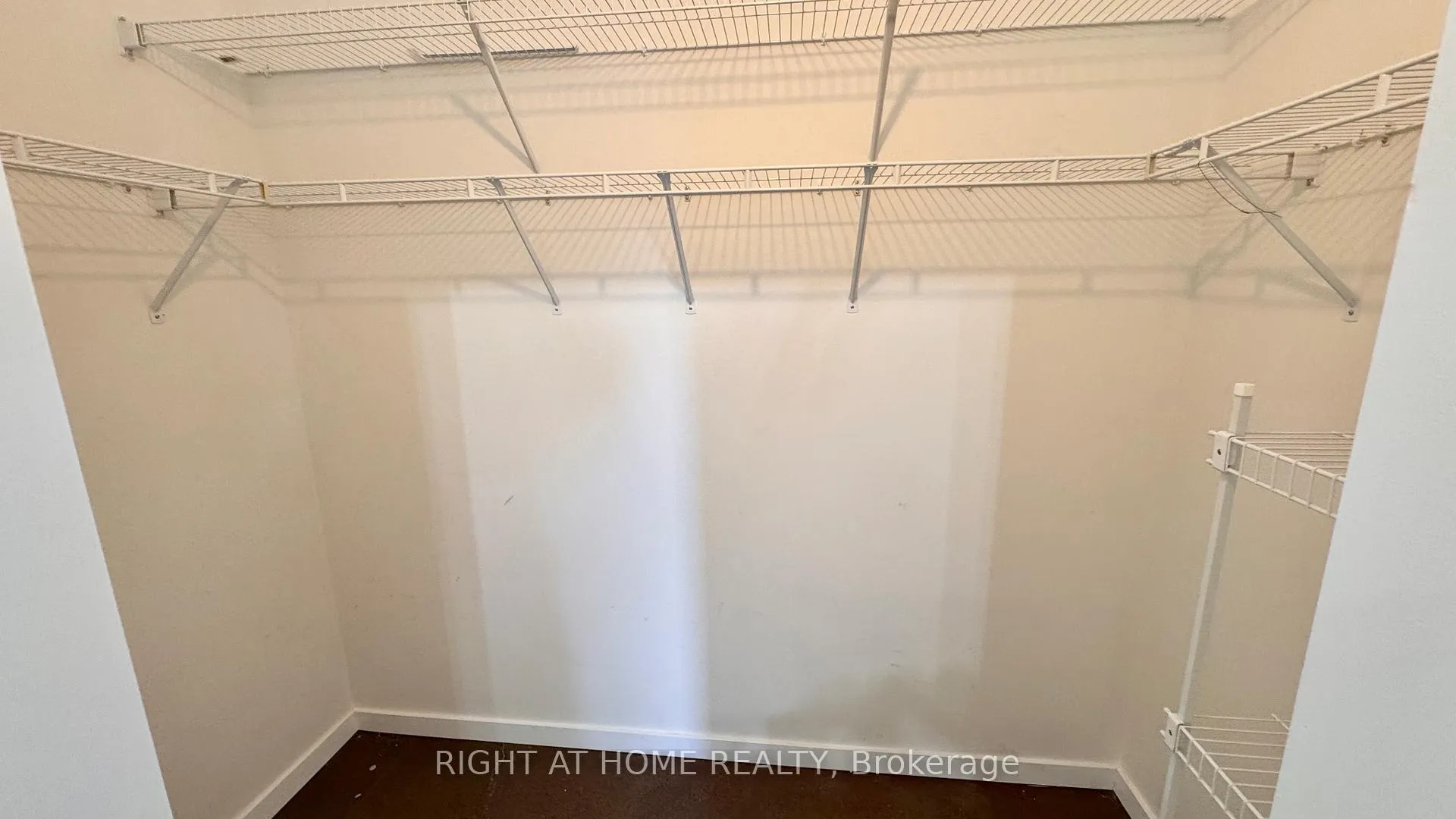 Photo 12 of Unit 101, 410 King Street W, Kitchener, City Commercial Core — HOMEH