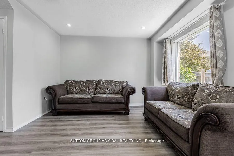 Photo 3 of 88 Wickstead Court, Brampton, Sandringham-Wellington — HOMEH