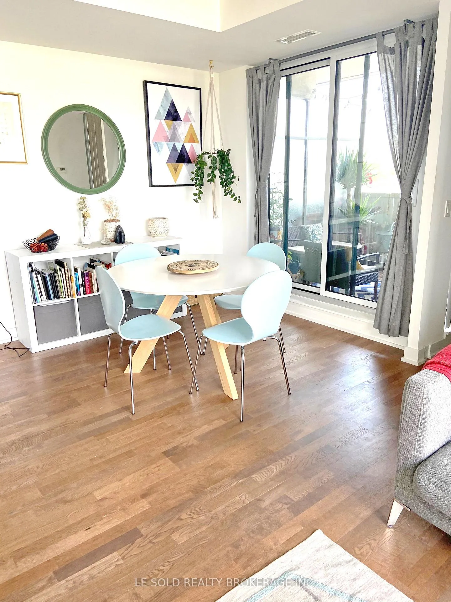 Photo 5 of Unit 721, 20 Minowan Miikan Lane, Toronto, Little Portugal — HOMEH