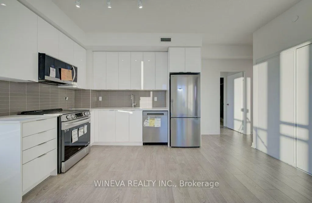 Photo 2 of Unit 408, 225 Malta Avenue S, Brampton, Fletcher's Creek South — HOMEH