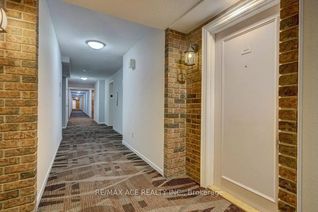 Photo 5 of Unit 1401, 3 Lisa Street, Brampton, Queen Street Corridor — HOMEH