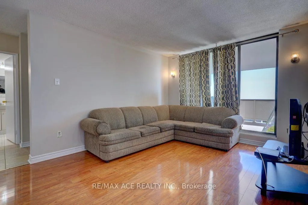 Photo 9 of Unit 1401, 3 Lisa Street, Brampton, Queen Street Corridor — HOMEH