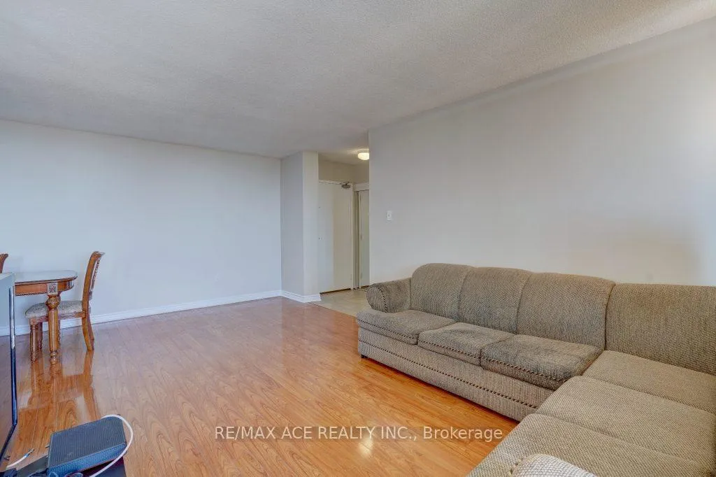 Photo 11 of Unit 1401, 3 Lisa Street, Brampton, Queen Street Corridor — HOMEH