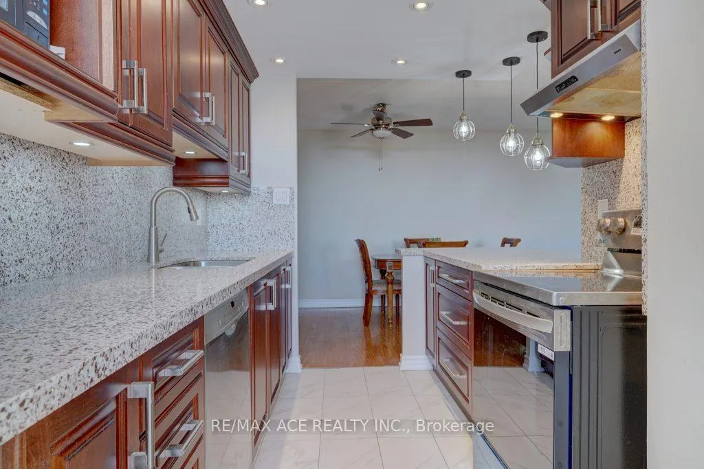 Photo 18 of Unit 1401, 3 Lisa Street, Brampton, Queen Street Corridor — HOMEH