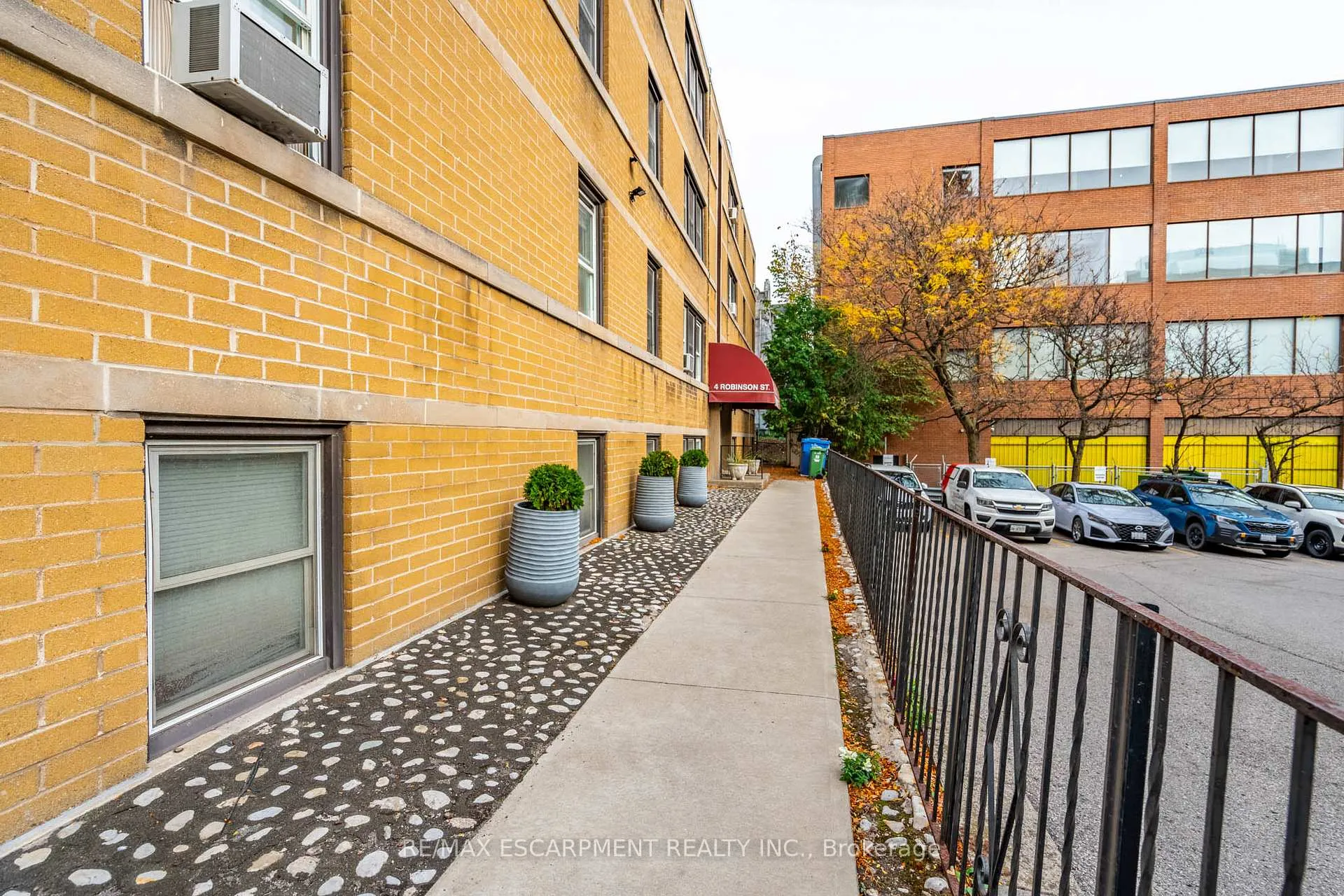 Photo 4 of Unit 5, 4 Robinson Street, Hamilton, Durand — HOMEH
