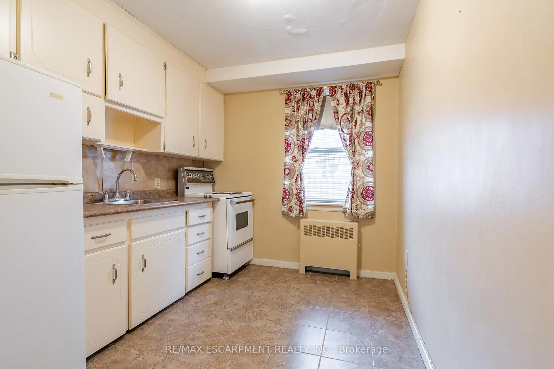 Photo 9 of Unit 5, 4 Robinson Street, Hamilton, Durand — HOMEH