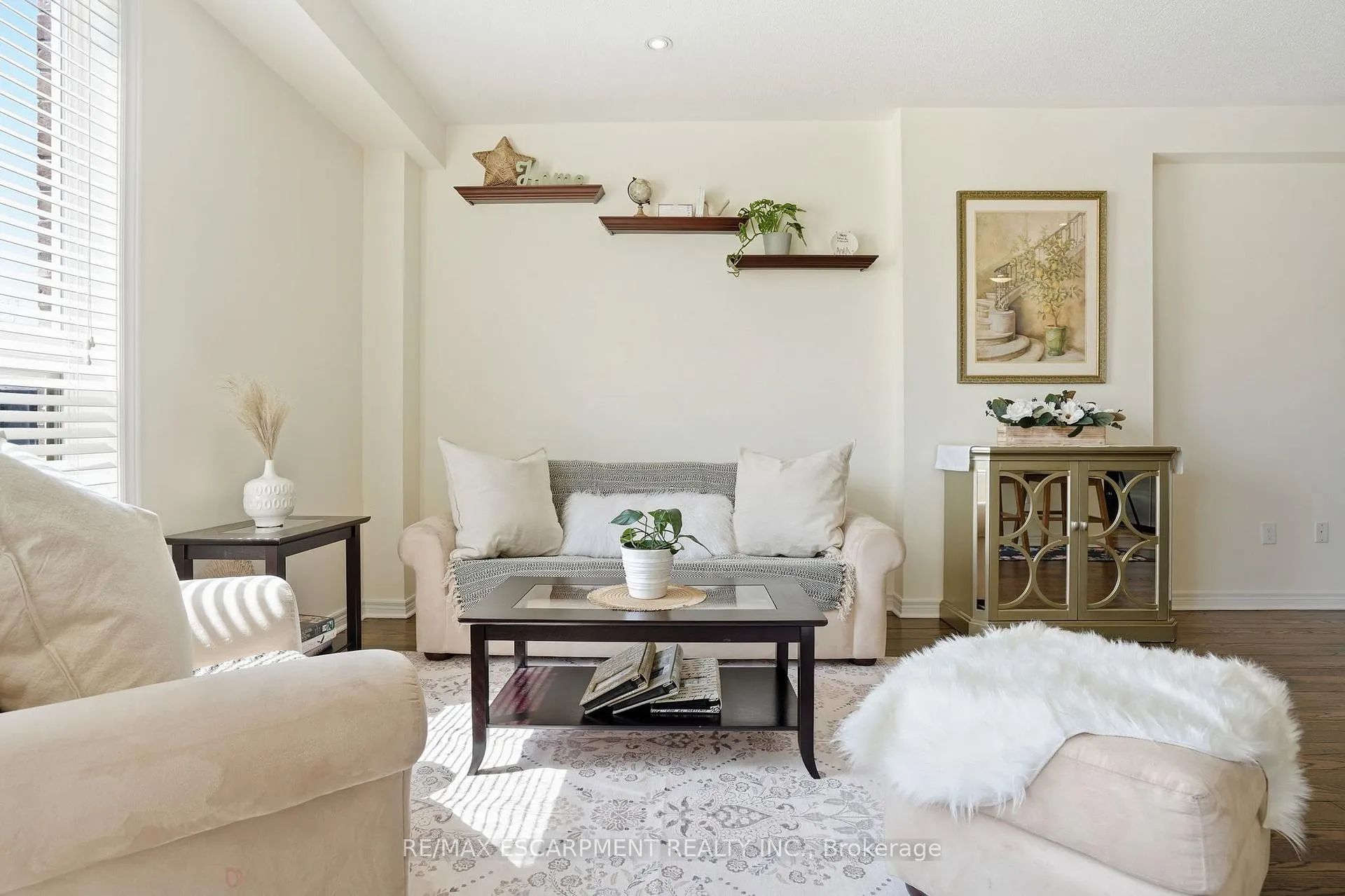 Photo 7 of 13 Marina Point Crescent, Hamilton, Winona Park — HOMEH