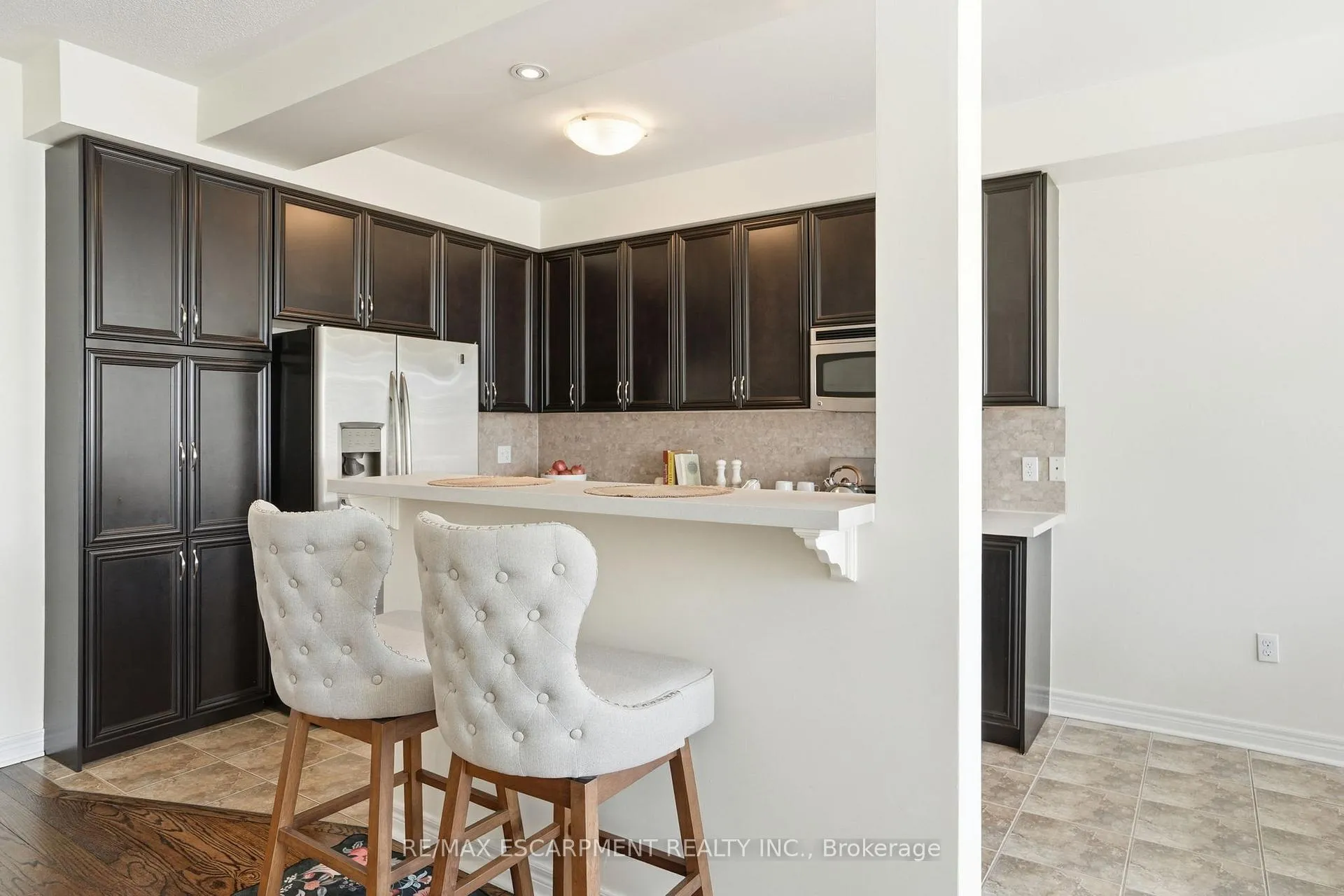 Photo 9 of 13 Marina Point Crescent, Hamilton, Winona Park — HOMEH