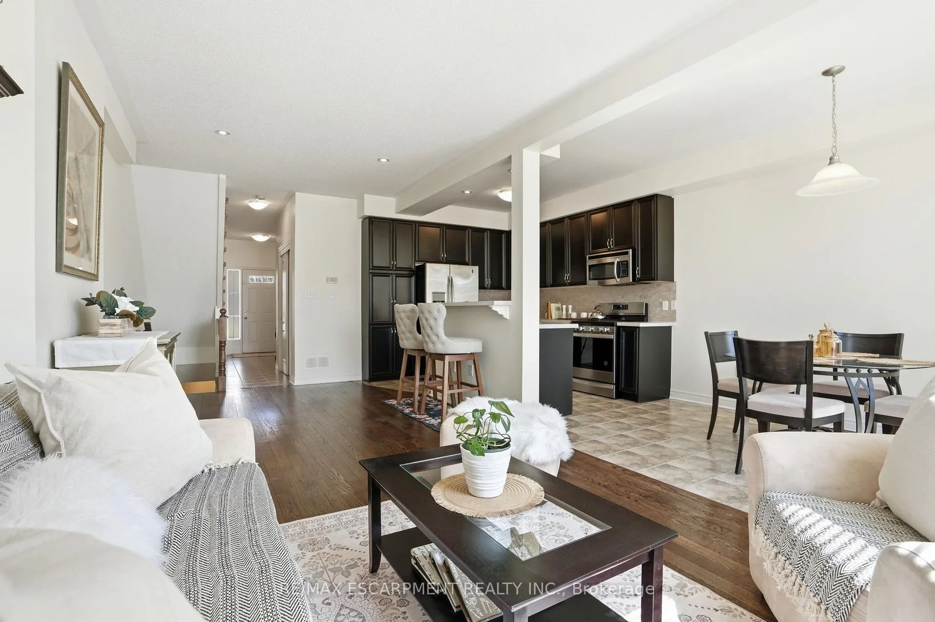Photo 14 of 13 Marina Point Crescent, Hamilton, Winona Park — HOMEH