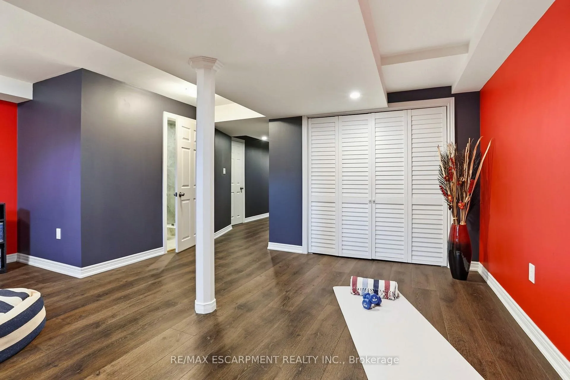 Photo 32 of 13 Marina Point Crescent, Hamilton, Winona Park — HOMEH