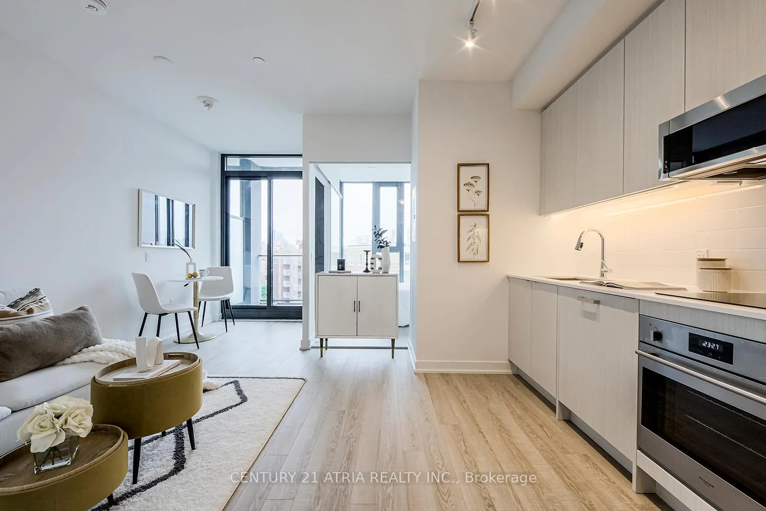 Photo 8 of Unit 711, 250 Lawrence Avenue, Toronto, Lawrence Park North — HOMEH