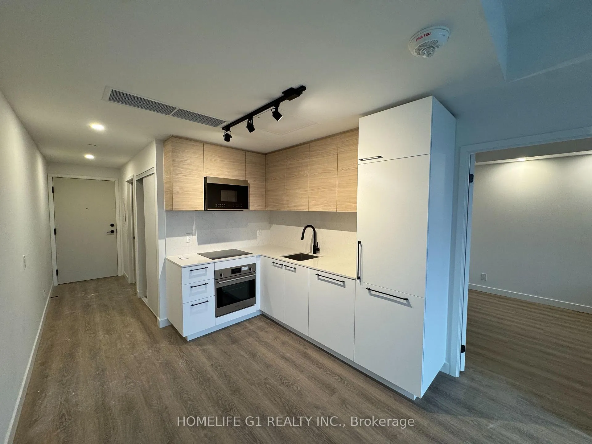 Photo 4 of Unit 316, 1050 Eastern Avenue, Toronto, The Beaches — HOMEH
