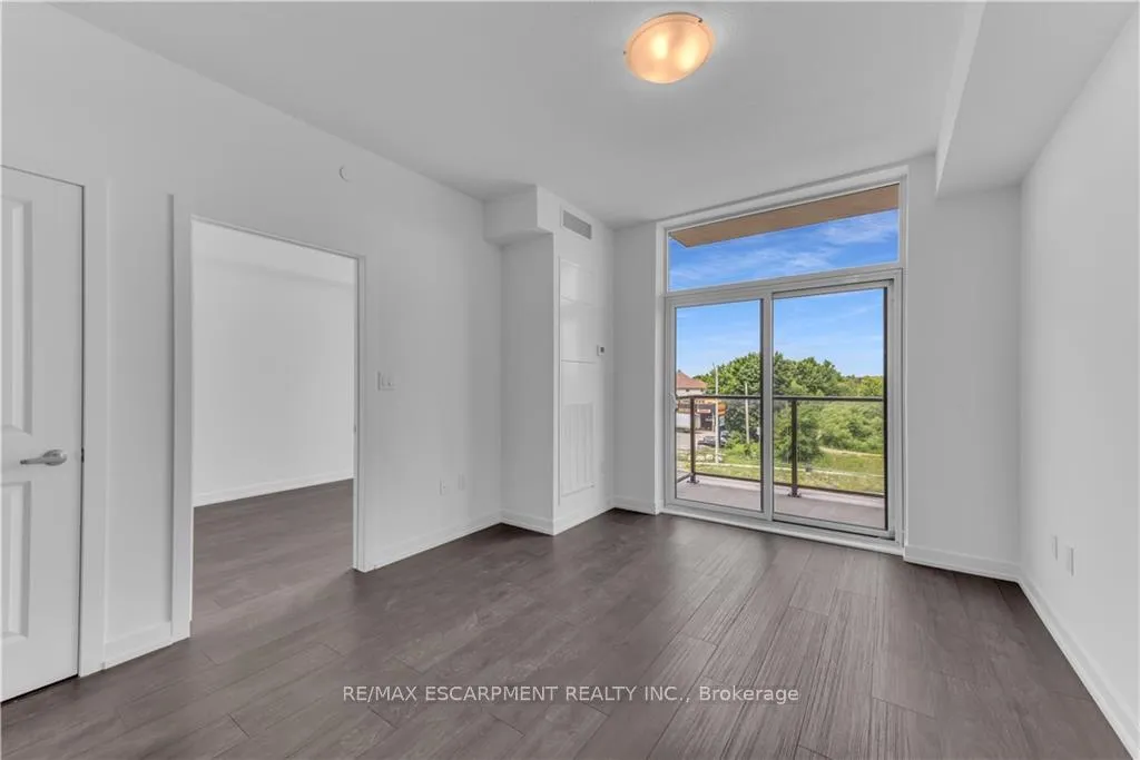 Photo 14 of Unit 308, 460 Dundas Street E, Hamilton, Waterdown — HOMEH