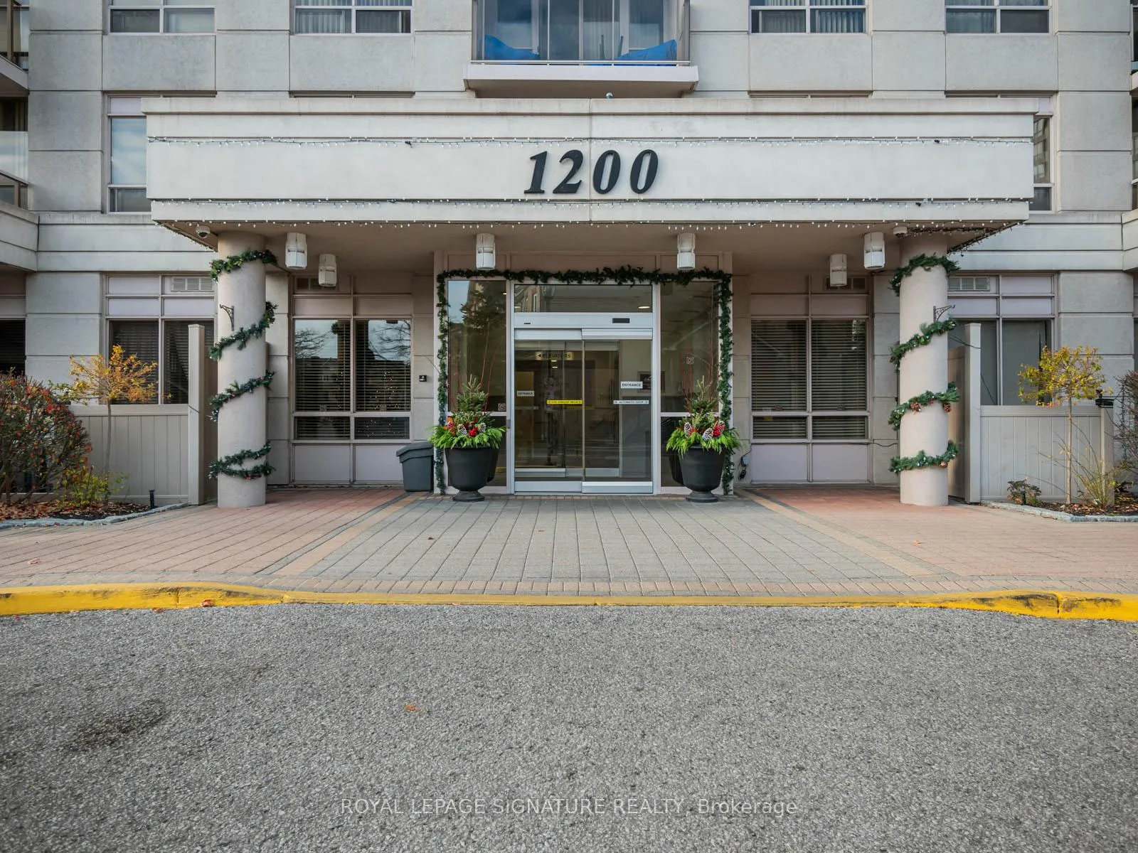 Photo 4 of Unit 901, 1200 The Esplanade Road N, Pickering, Town Centre — HOMEH