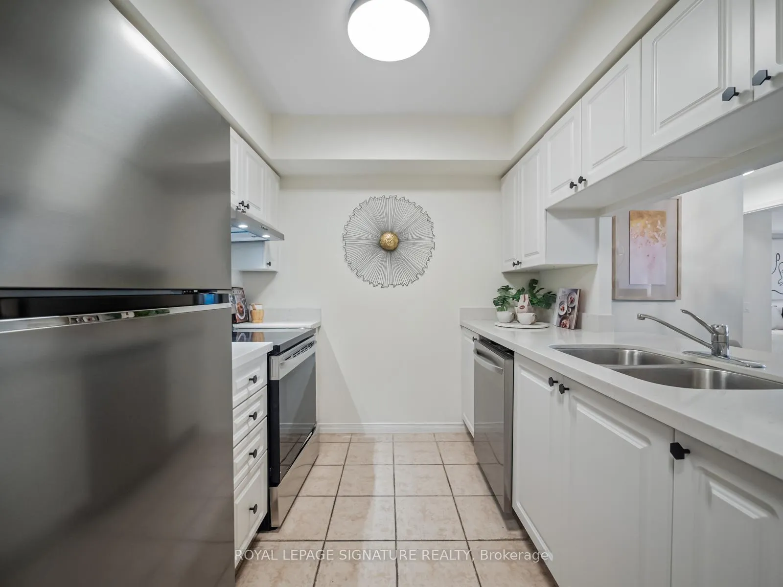 Photo 11 of Unit 901, 1200 The Esplanade Road N, Pickering, Town Centre — HOMEH