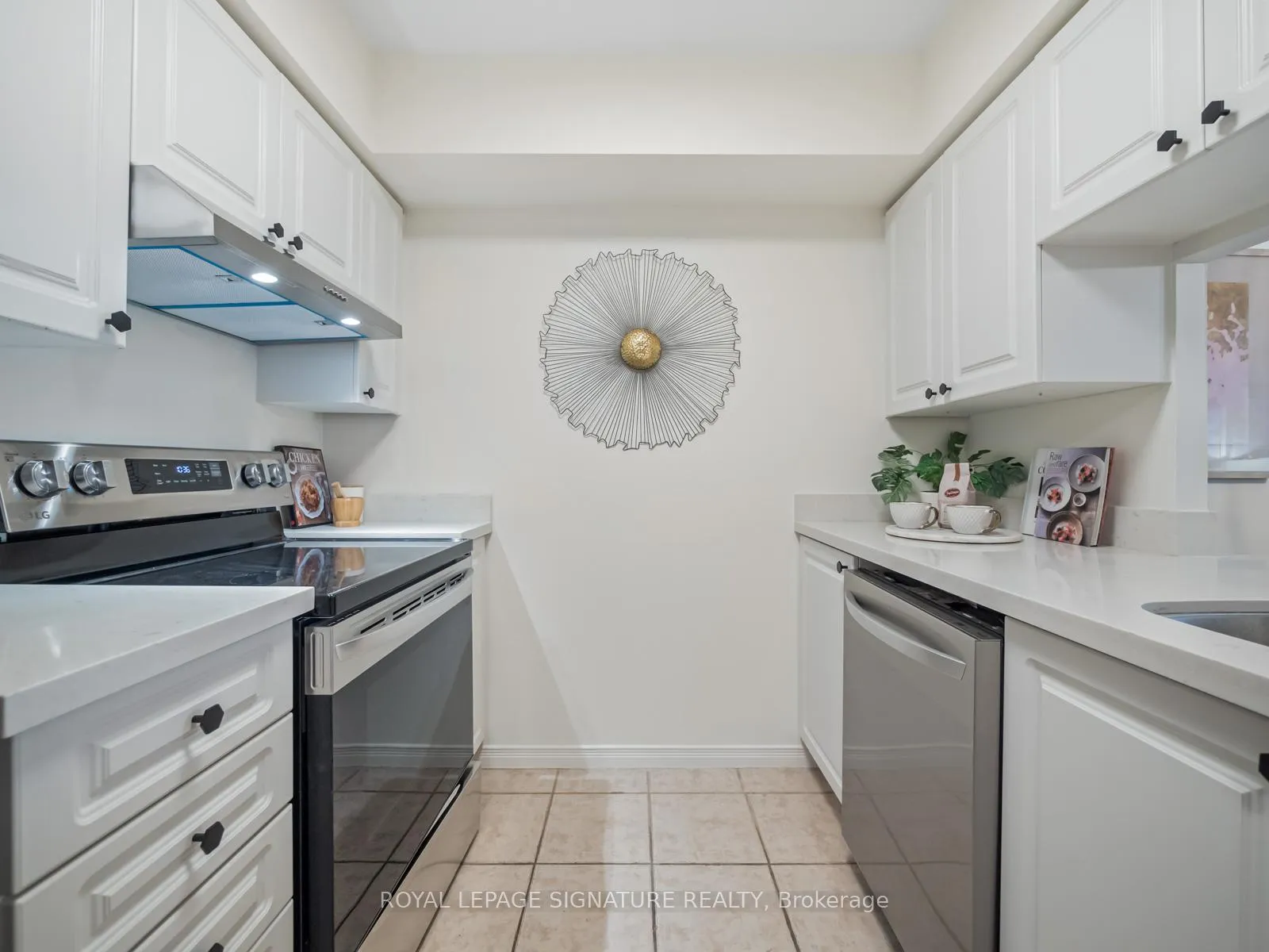 Photo 12 of Unit 901, 1200 The Esplanade Road N, Pickering, Town Centre — HOMEH