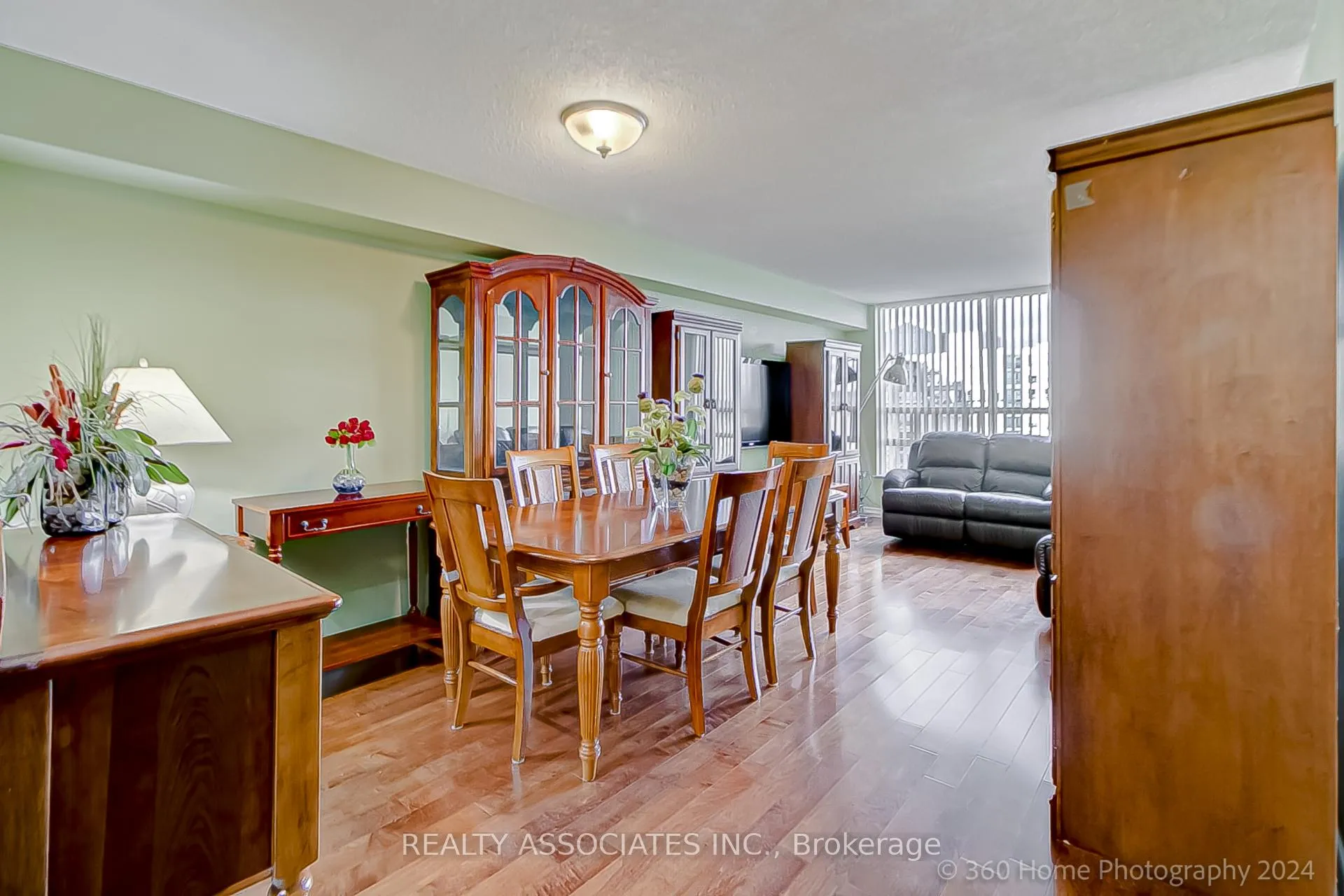 Photo 5 of Unit 1011, 7805 Bayview Avenue, Markham, Aileen-Willowbrook — HOMEH
